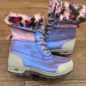 UGG Kids Sz 2 Winter Boot